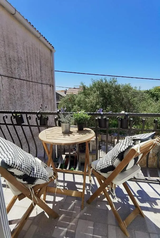 Casa Natura - Olib, Gem Of Islands Croazia